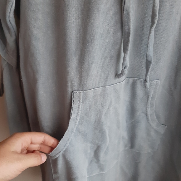 UMGEE hooded sweatshirt elbow cut out pockets - Picture 4 of 7